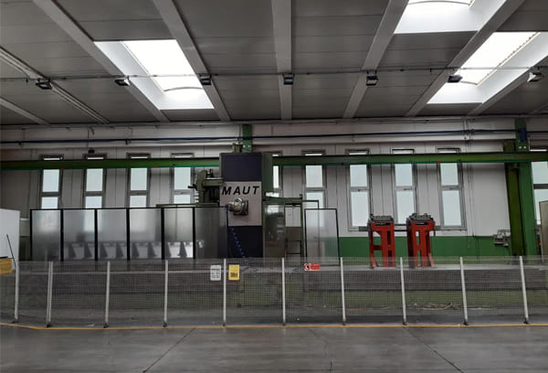 Vertical Machining Center